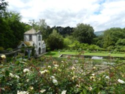 Bodnant Garden, June 2011 Wallpaper