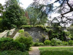 Bodnant Garden, June 2011 Wallpaper