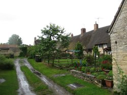 Podington on a wet day Wallpaper
