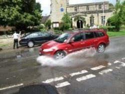 Podington on a wet day Wallpaper
