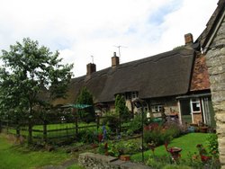 Podington on a wet day Wallpaper