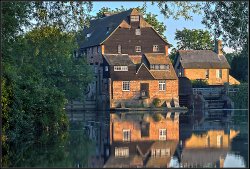 Early Morning Sun, Houghton Mill. Wallpaper