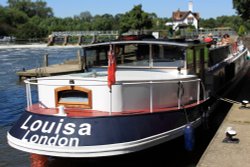 Goring Lock and Weir Wallpaper