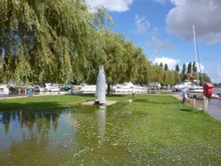 At Burgh St Peter Wallpaper