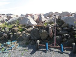 Rocks And Ropes Wallpaper