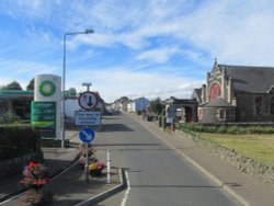 Entering Main Street Wallpaper