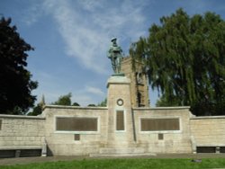 Evesham, the War Memorial in the Abbey park