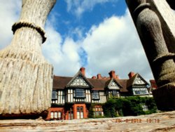 Whightwick Manor Wallpaper