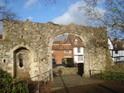 An old medieval archway at the Westgate Gardens Wallpaper