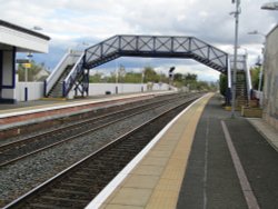 Station Bridge Wallpaper