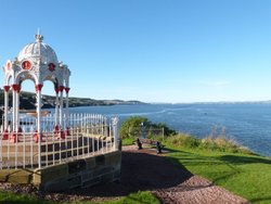 Newport- on- Tay Wallpaper