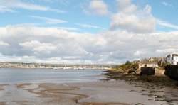 Newport- on- Tay Wallpaper