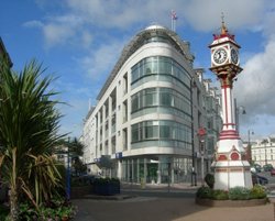 THE FAMOUS CLOCK IN DOUGLAS, ISLE OF MAN Wallpaper