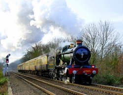 Steam on the main line Wallpaper