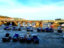 Folkstone harbour and beach Wallpaper