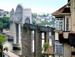 Brunels Saltash railway bridge Wallpaper