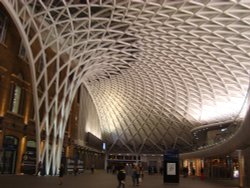 King's Cross Western Concourse Wallpaper