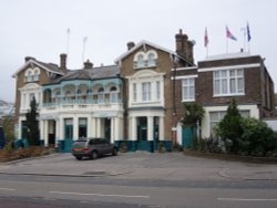 Stonebridge Park Hotel. Hillside. Stonebridge NW10 Wallpaper