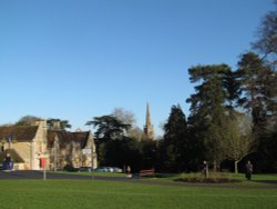 Rushden Hall Park Wallpaper