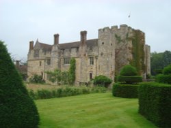 West face of Hever Castle from Topiary Walk Wallpaper