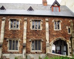 Gloucester Wallpaper