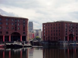 The Albert Dock, Liverpool Wallpaper