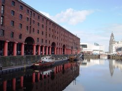 The Albert Dock, Liverpool Wallpaper