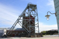 Headgear - Robinson's Shaft Wallpaper