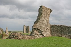 Hadleigh Castle and Ruins Wallpaper