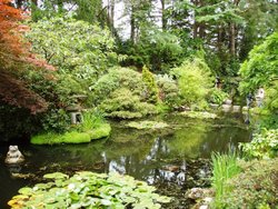 Rock and Water Garden, Compton Acres Wallpaper