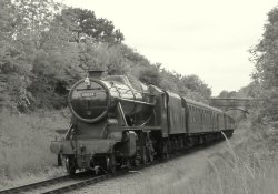 Stanier 8F 48624 on the Great Central Railway Wallpaper