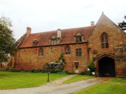 Abbey Gatehouse, Stoneleigh Wallpaper