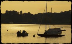 Sun setting over Oulton Broad Wallpaper