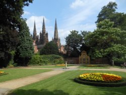 Lichfield Garden of Remembrance Wallpaper