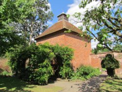 Eastcote House Gardens Wallpaper