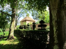 Eastcote House Gardens Wallpaper