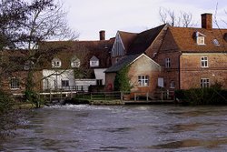 Flatford Mill Wallpaper