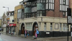 The Royal Oak Wallpaper