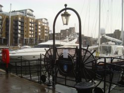 St Katharine Docks Wallpaper