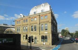 Candlemakers Apartments Wallpaper