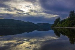 Reflections - Lake Vyrnwy Wallpaper
