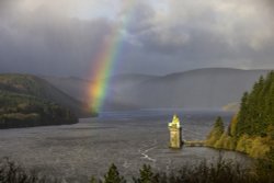 Rainbow over Lake Vyrnwy Wallpaper