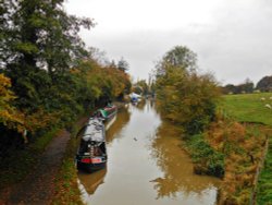Canal at Braunston Wallpaper