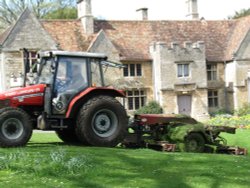 Rushden Hall Park Wallpaper