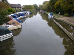 River Wey Navigation Wallpaper