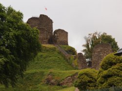 Launceston Castle Wallpaper