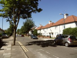 Meadow Garth NW10 Wallpaper