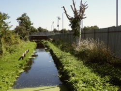 Gibbons Road feeder NW10 Wallpaper