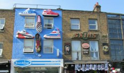 Brandshop - Skins Wallpaper