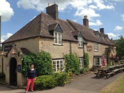 White Hart Inn, Cotswolds Wallpaper